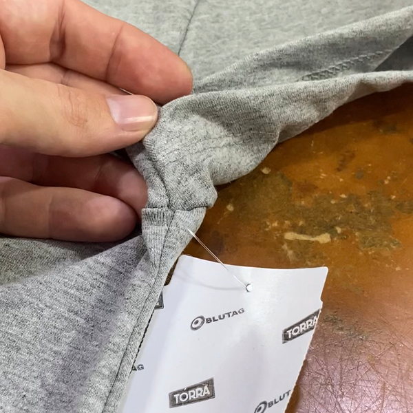 Máquina-de-etiquetar-roupas-Pointpress